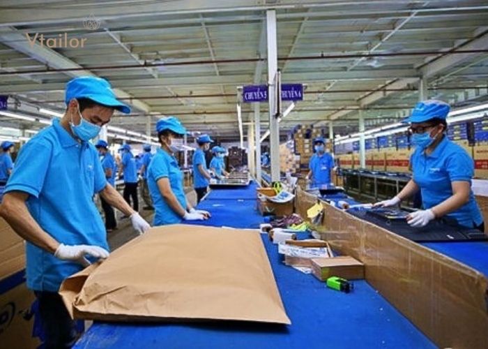 xuong-may-dong-phuc-cong-nhan